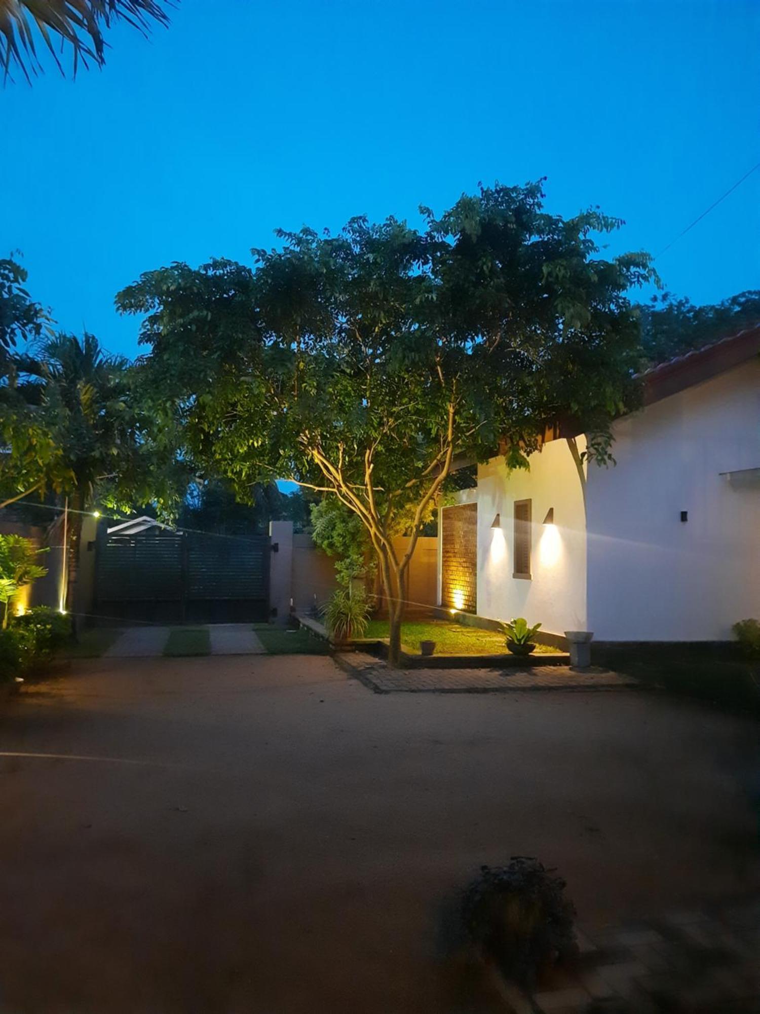 Villa A50 Negombo Luaran gambar