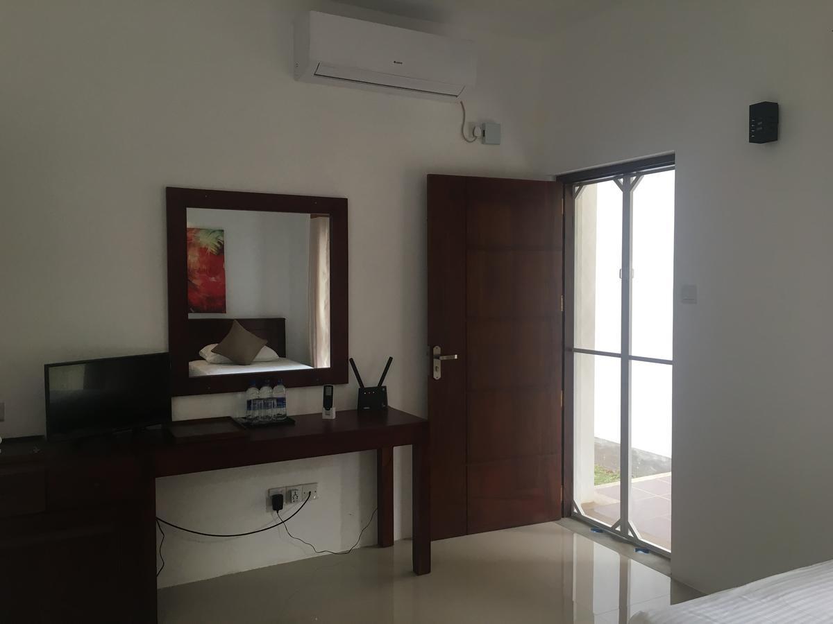 Villa A50 Negombo Luaran gambar