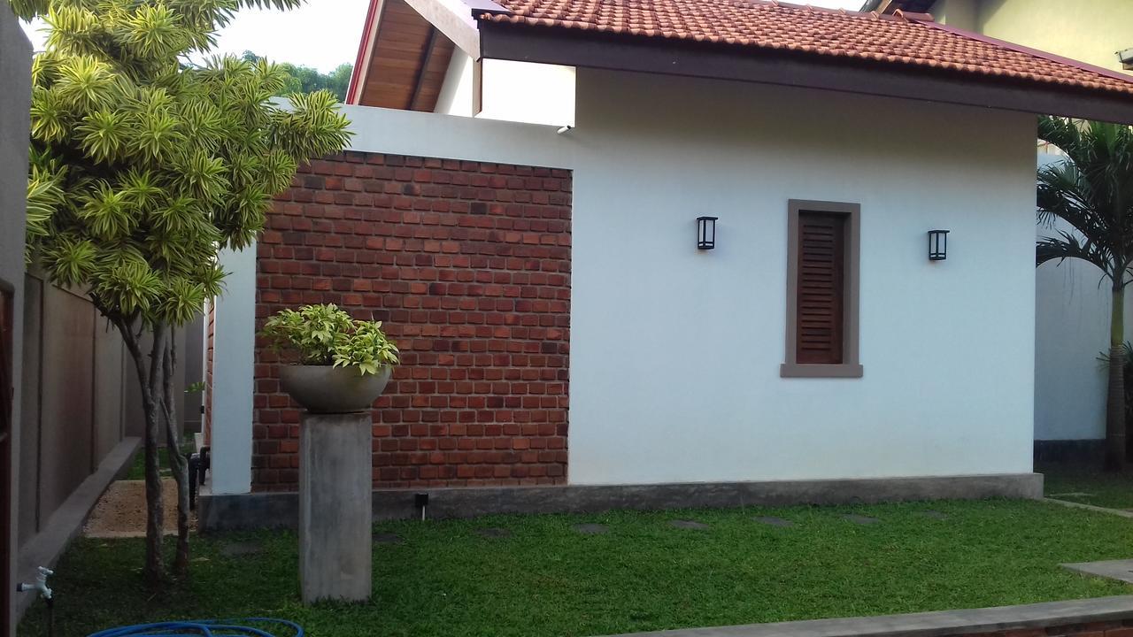 Villa A50 Negombo Luaran gambar